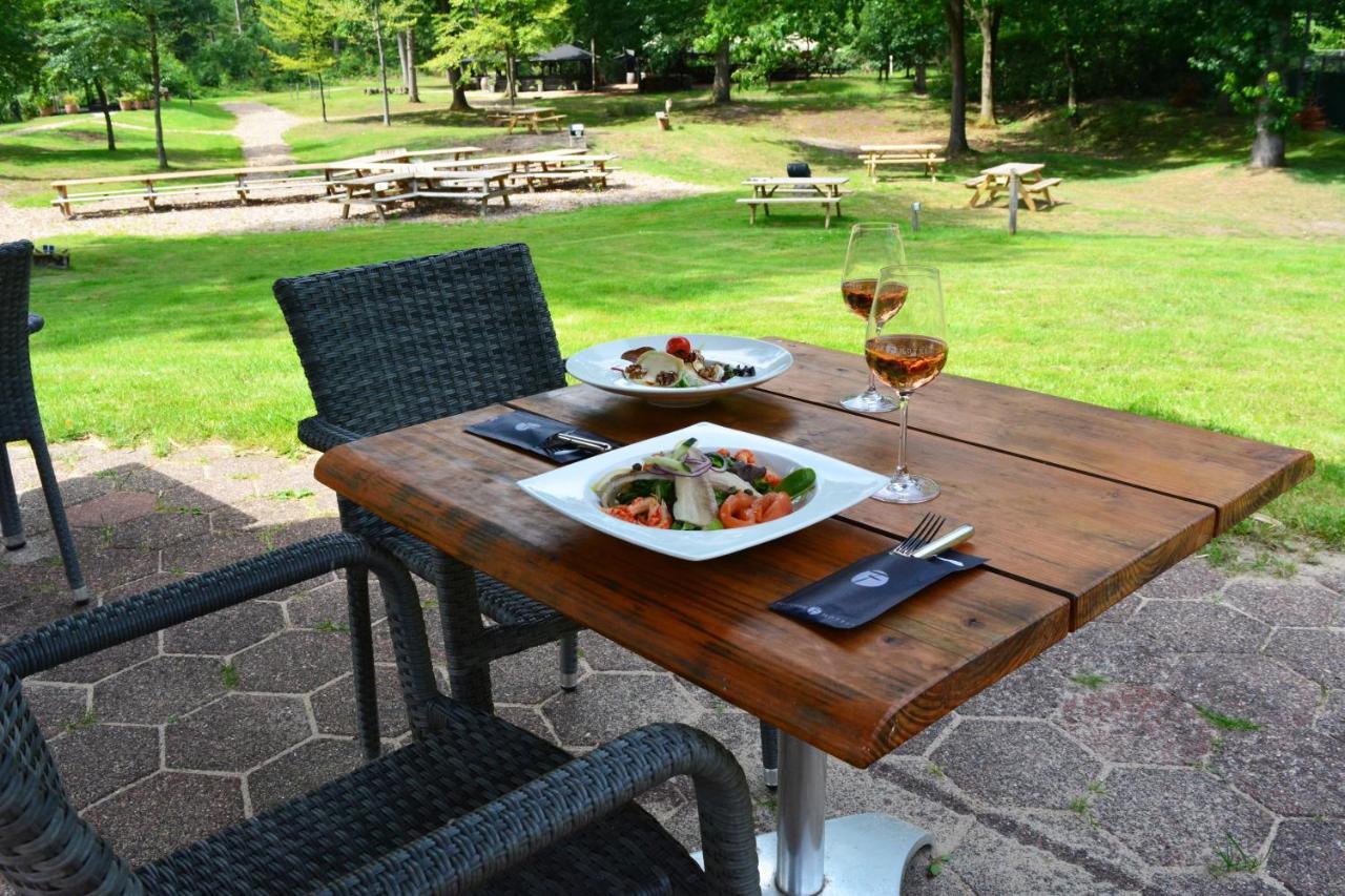 Fletcher Hotel-Restaurant De Buunderkamp Волфхезе Екстериор снимка