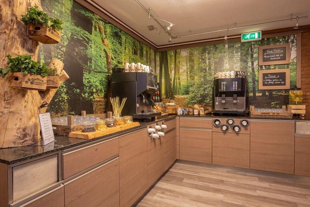 Fletcher Hotel-Restaurant De Buunderkamp Волфхезе Екстериор снимка