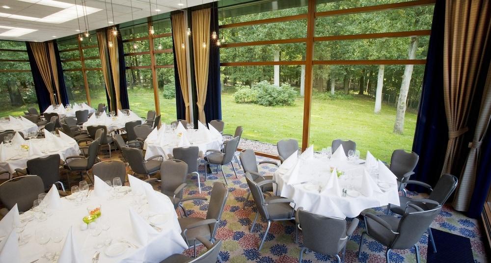 Fletcher Hotel-Restaurant De Buunderkamp Волфхезе Екстериор снимка