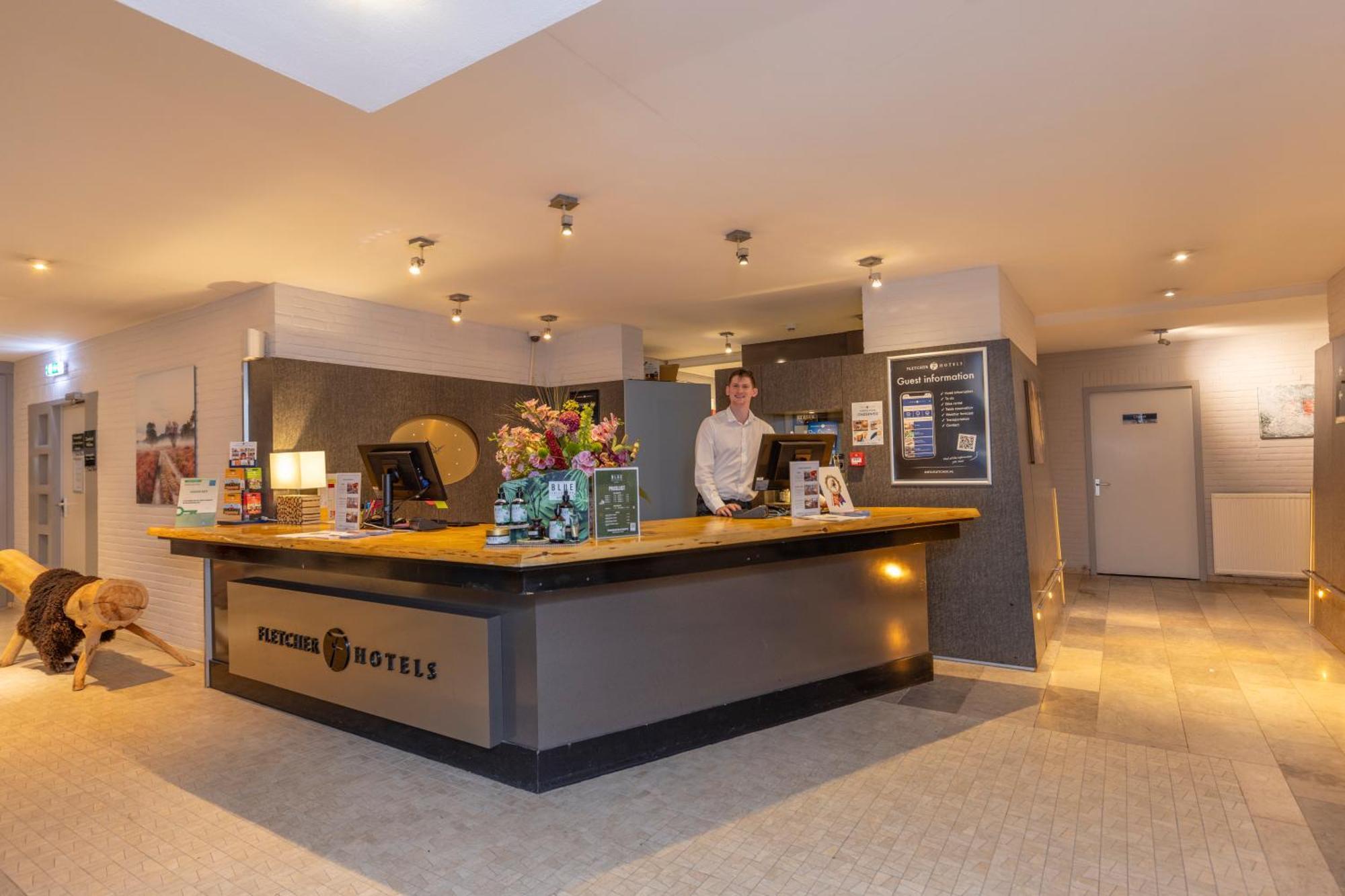 Fletcher Hotel-Restaurant De Buunderkamp Волфхезе Екстериор снимка
