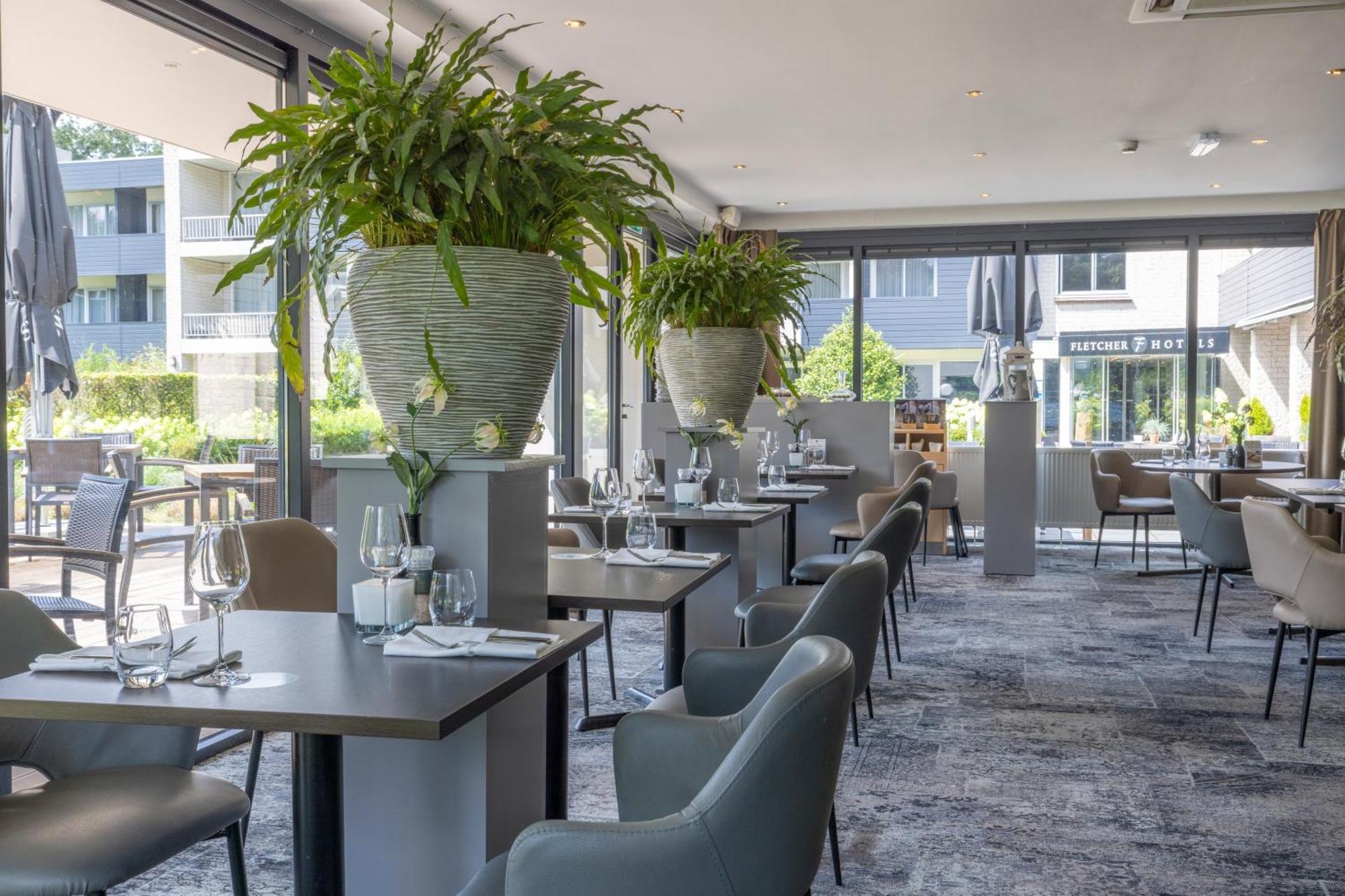 Fletcher Hotel-Restaurant De Buunderkamp Волфхезе Екстериор снимка
